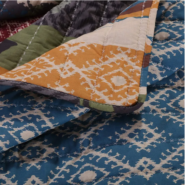 5 Piece King Size Quilt Set with Nature Inspired Print Photo 2