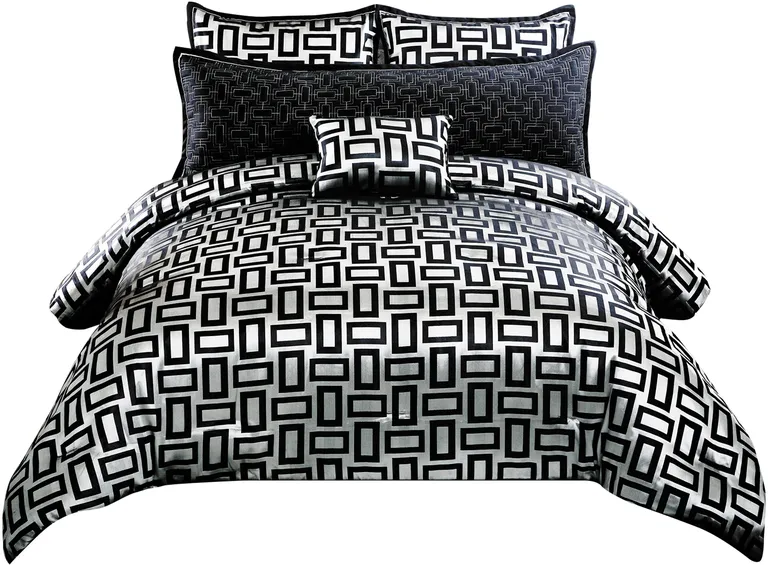 6 Piece Polyester King Comforter Set with Geometric Print Photo 1