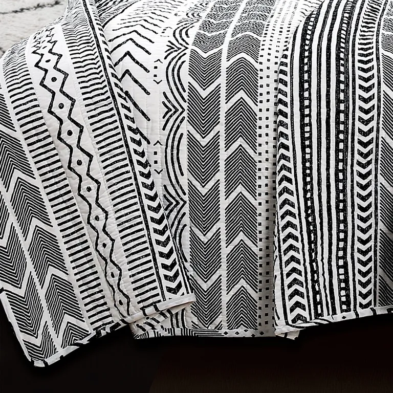 3 Piece Scandinavian Black White Reversible Cotton Bedding Set in Full/Queen Photo 5