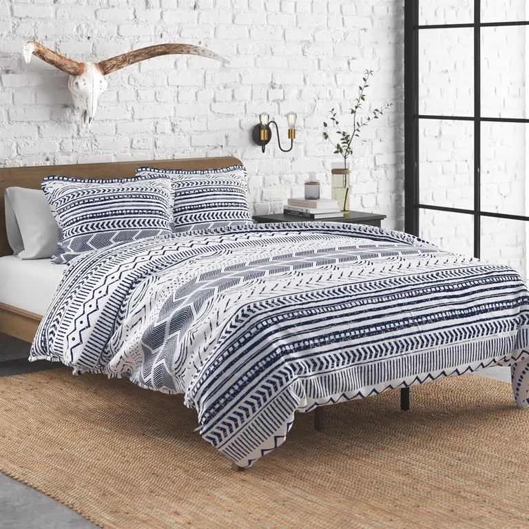 3 Piece Scandinavian Blue White Reversible Cotton Bedding Set in Full/Queen Photo 1