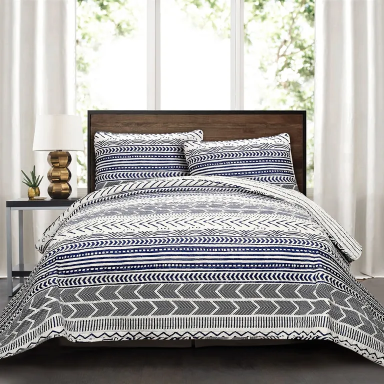 3 Piece Scandinavian Blue White Reversible Cotton Bedding Set in Full/Queen Photo 2