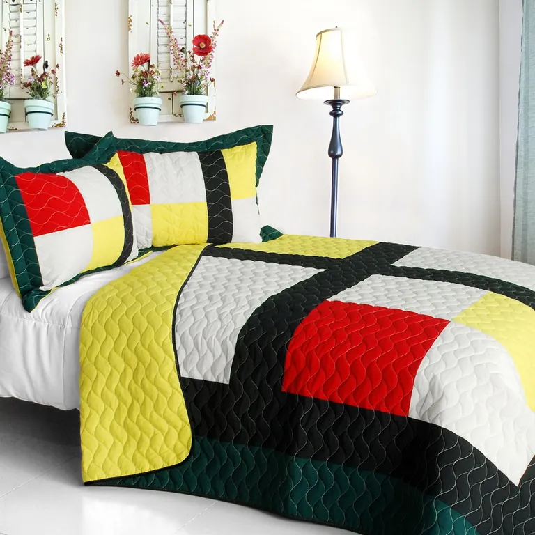 Be Yourself - Vermicelli-Quilted Patchwork Geometric Quilt Set Full/Queen Photo 1