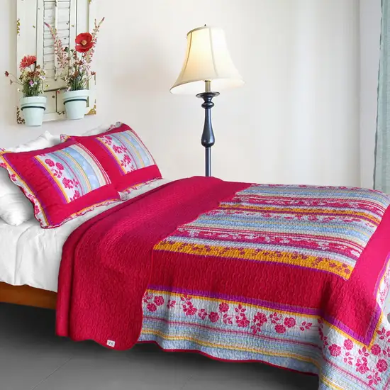 Blooming Garden -  Cotton 3PC Vermicelli-Quilted Patchwork Quilt Set (Full/Queen Size) Photo 1