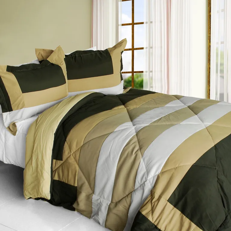 Blooming Rosemary - Quilted Patchwork Down Alternative Comforter Set (Twin Size) Photo 1