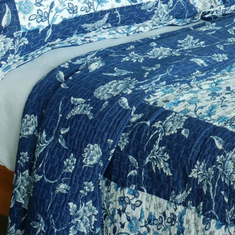 Blue River - 100% Cotton 3PC Vermicelli-Quilted Patchwork Quilt Set (Full/Queen Size) Photo 3