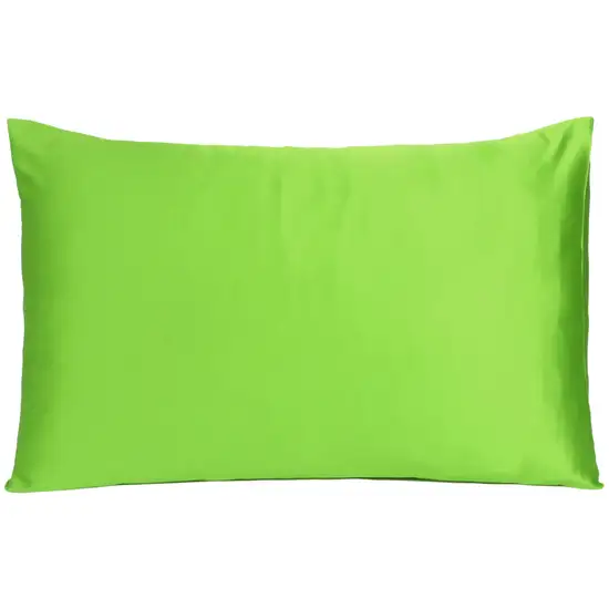 Bright Green Dreamy Set Of 2 Silky Satin King Pillowcases Photo 1