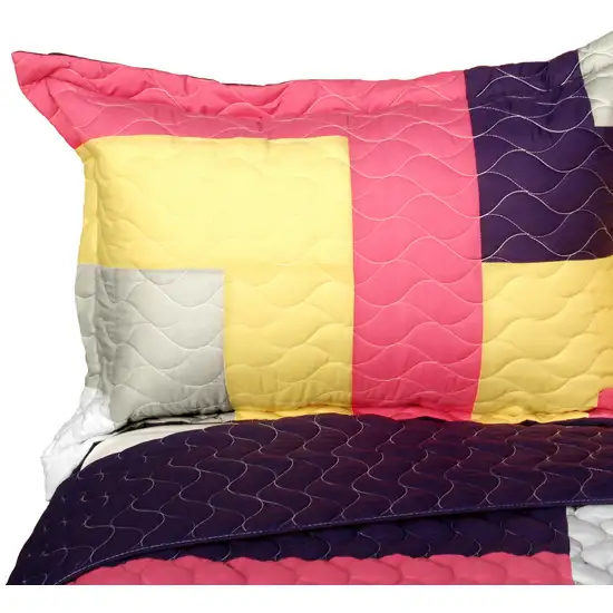 Bright Spring Day -  3PC Vermicelli - Quilted Patchwork Quilt Set (Full/Queen Size) Photo 3