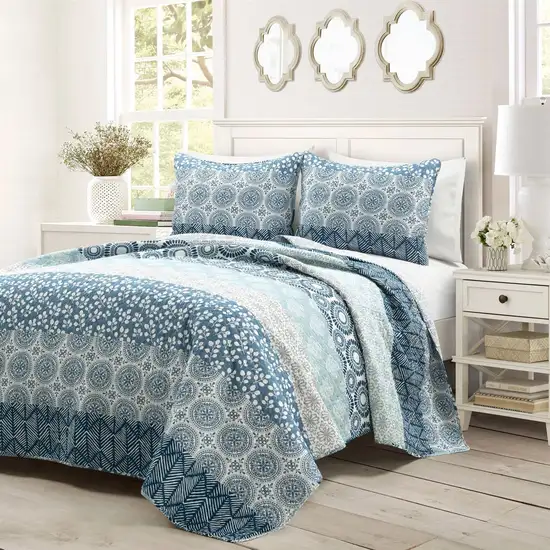 California King Lightweight 3 Piece Reversible Botanical Blue Damask Quilt Set Photo 1