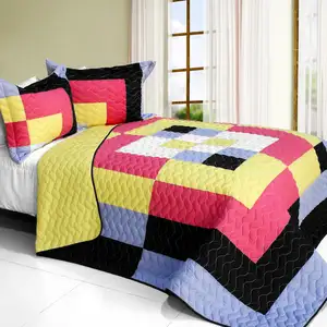 Photo of Charming Perfume - 3PC Vermicelli - Quilted Patchwork Quilt Set (Full/Queen Size)