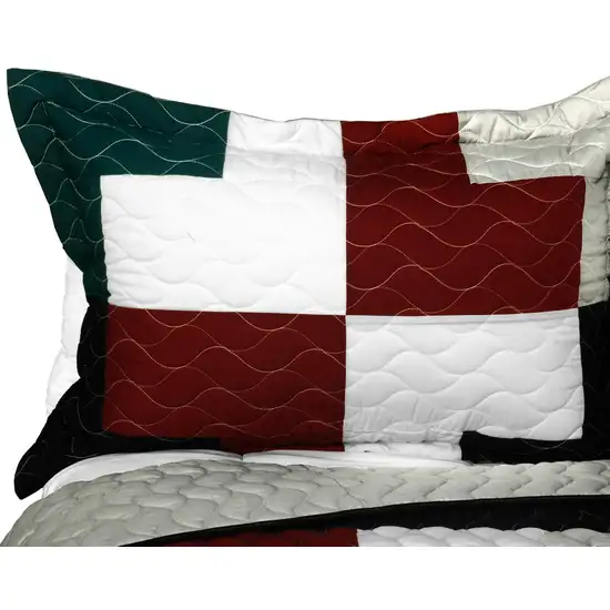 Cheerful Kissing Fish -  3PC Vermicelli - Quilted Patchwork Quilt Set (Full/Queen Size) Photo 3