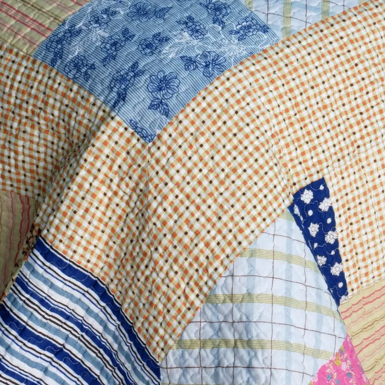 Classic Plaids - Cotton 3PC Vermicelli-Quilted Patchwork Quilt Set (Full/Queen Size) Photo 4