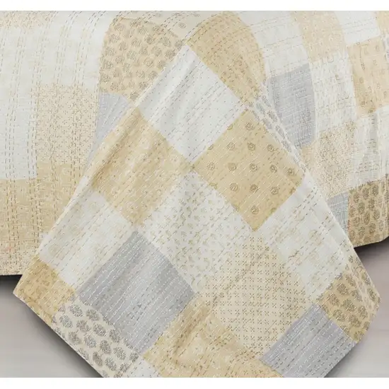 Cream Knitted Cotton Geometric Throw Photo 3