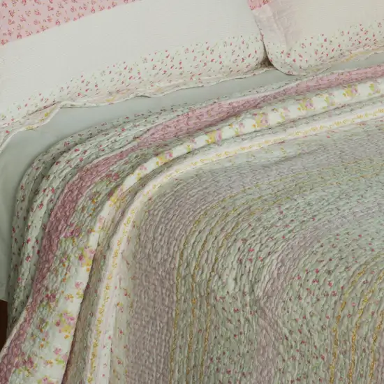 Crystal Soul -  100% Cotton 3PC Vermicelli-Quilted Patchwork Quilt Set (Full/Queen Size) Photo 2