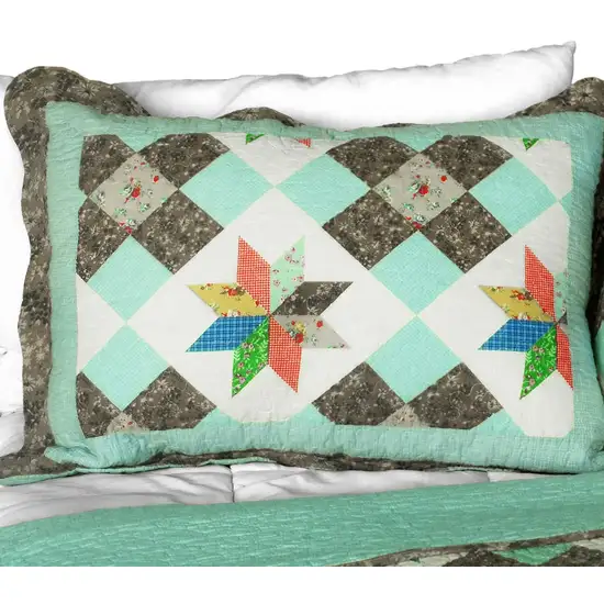 Deep in My Heart -  3PC Cotton Contained Vermicelli-Quilted Patchwork Quilt Set (Full/Queen Size) Photo 2