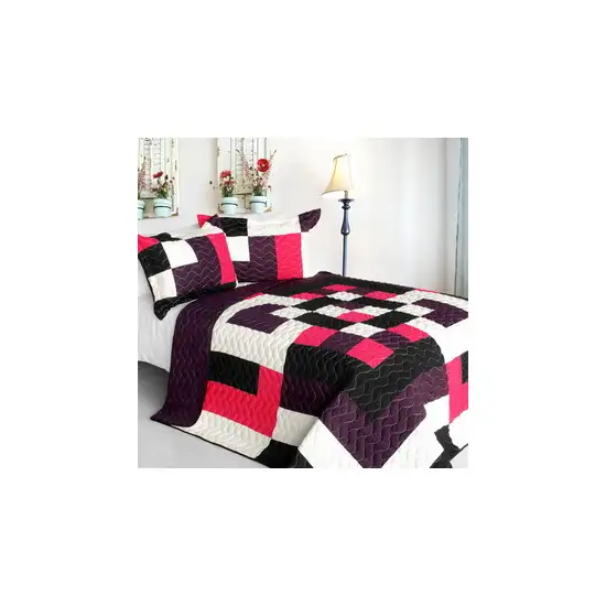 Enough -  3PC Vermicelli - Quilted Patchwork Quilt Set (Full/Queen Size) Photo 2