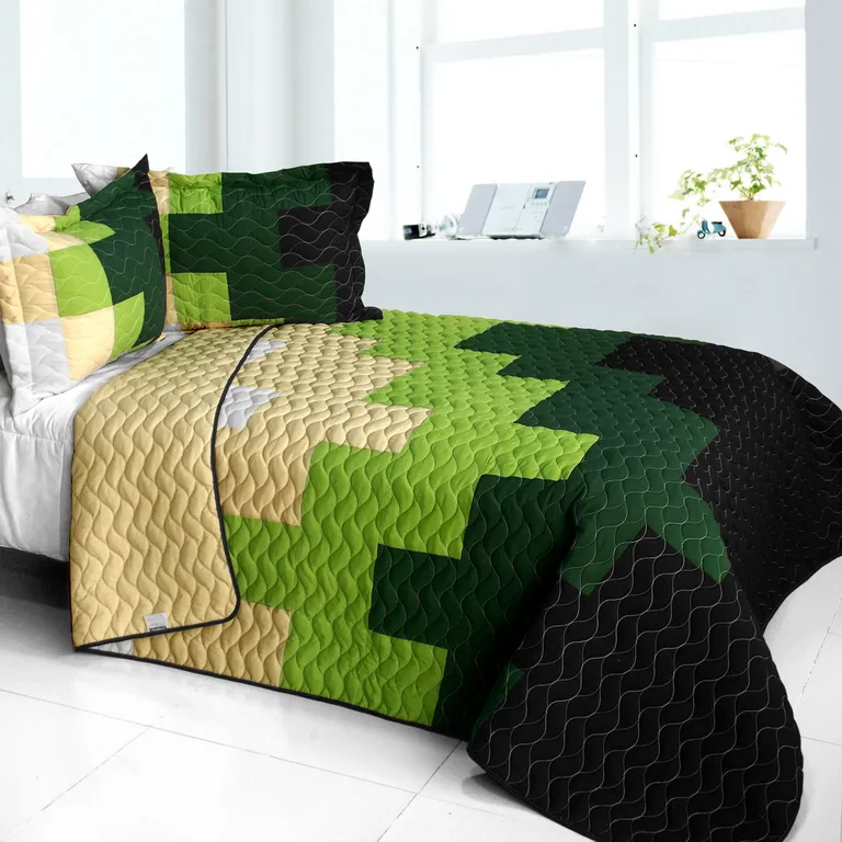 Evergreen Tree - Brand New Vermicelli-Quilted Patchwork Quilt Set Full/Queen Photo 1