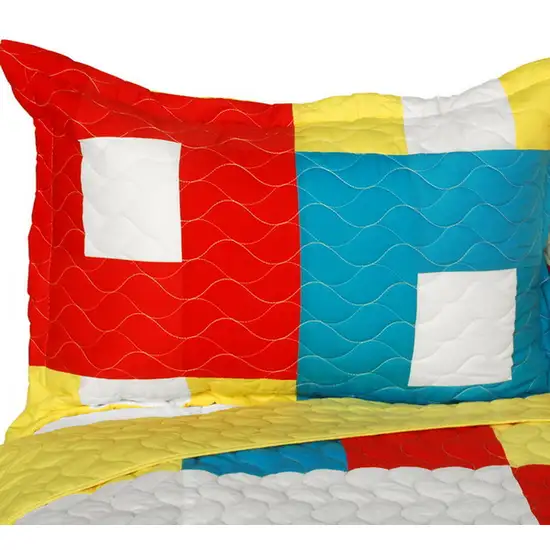 Flying Chess -  3PC Vermicelli-Quilted Patchwork Quilt Set (Full/Queen Size) Photo 2