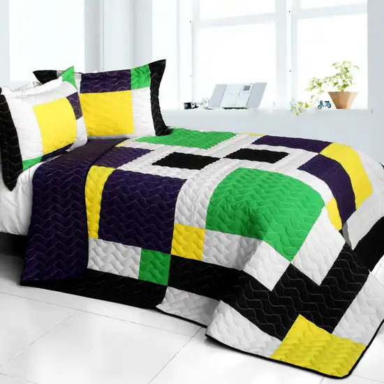 Football Field -  3PC Vermicelli - Quilted Patchwork Quilt Set (Full/Queen Size) Photo 1