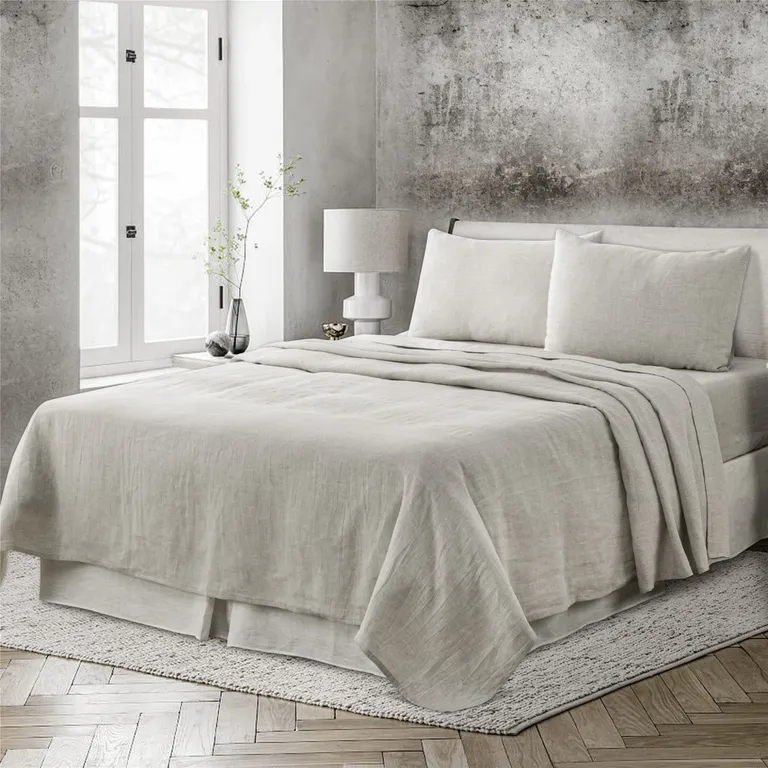 Four Piece Light Gray Linen Sheet Set Photo 5