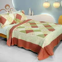 Photo of Fragrant Fields - 100% Cotton 3PC Vermicelli-Quilted Patchwork Quilt Set (Full/Queen Size)