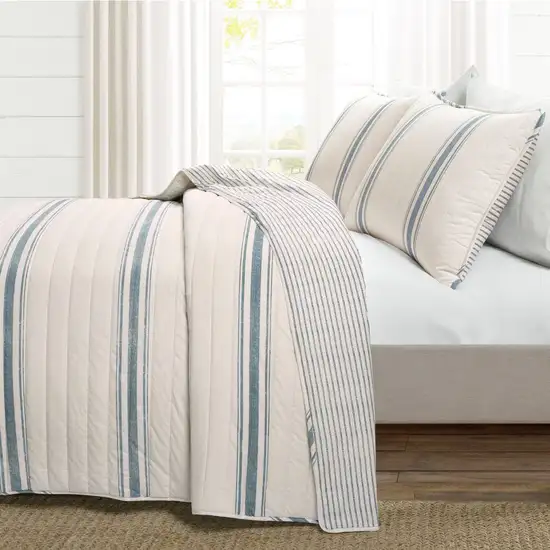 Full/Queen Blue White 3 Piece Stripe Reversible Cotton Quilt Set Photo 2