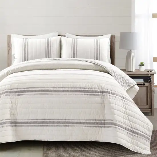 Full/Queen Grey White 3 Piece Stripe Reversible Cotton Quilt Set Photo 1