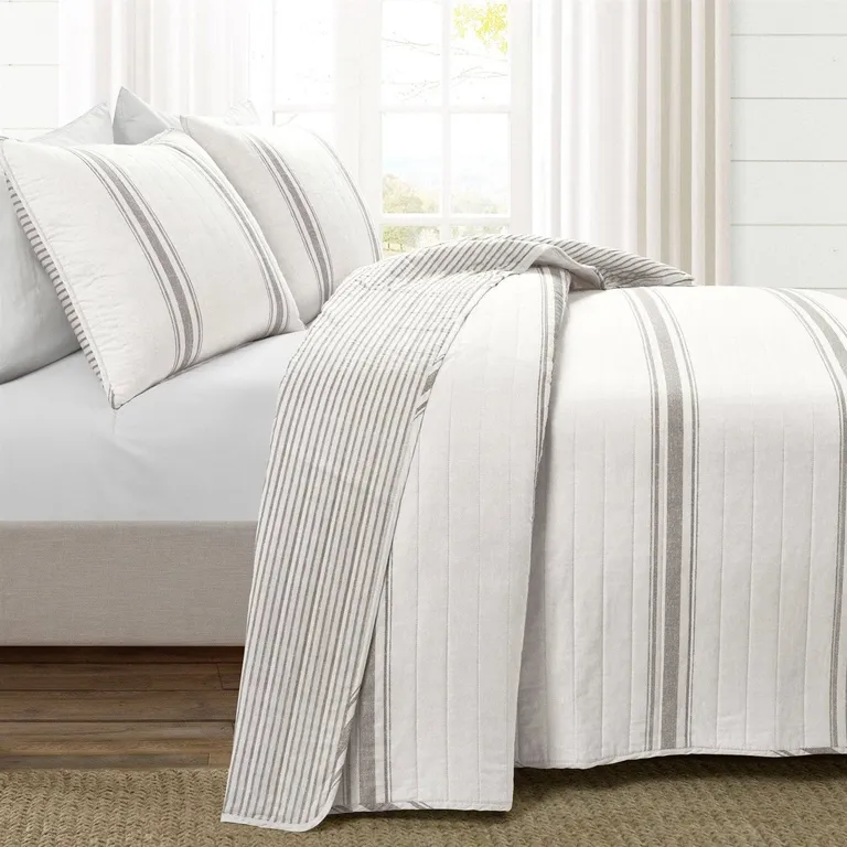 Full/Queen Grey White 3 Piece Stripe Reversible Cotton Quilt Set Photo 2