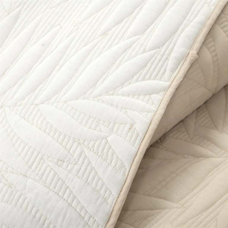 Full/Queen Lightweight Fern Leaf Reversible 3-PC White Beige Cotton Quilt Set Photo 4