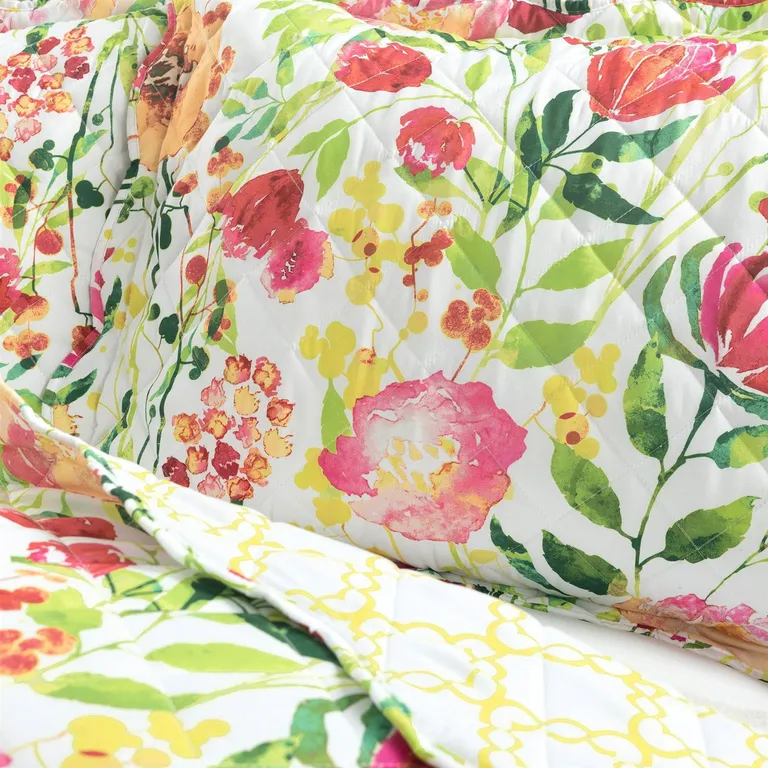 Full/Queen Lightweight Polyester Scalloped Edges Floral Quilt Set Photo 2