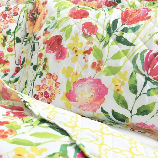 Full/Queen Lightweight Polyester Scalloped Edges Floral Quilt Set Photo 3