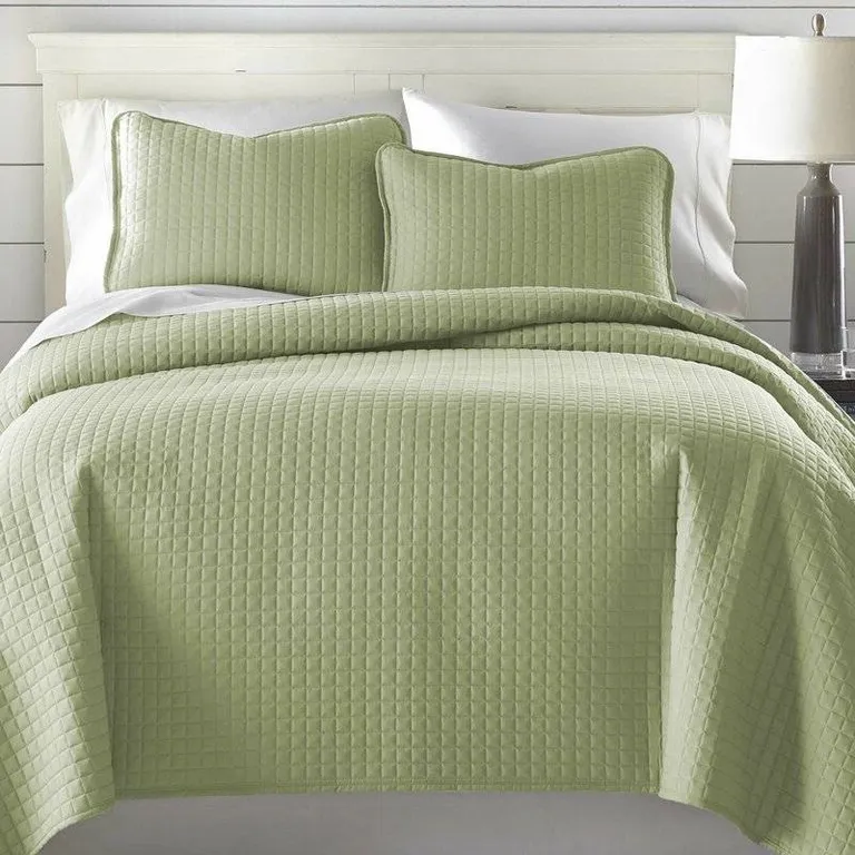 Full/Queen Lightweight Sage Ultra Soft 3-Piece Microfiber Quilt Set Photo 2