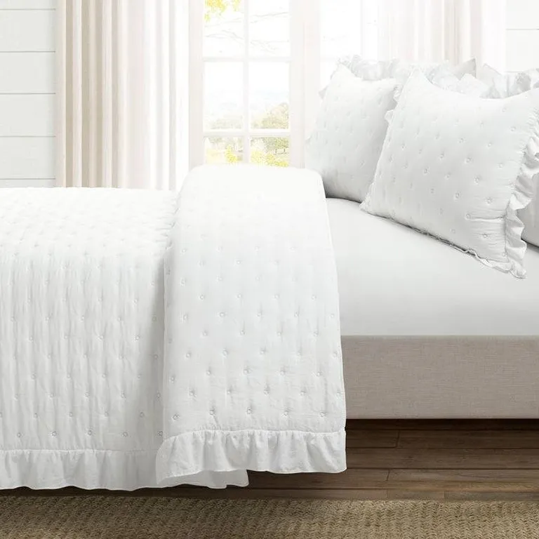 Full/Queen Lightweight White Ruffle Reversible Oversized 3 Piece Quilt Set Photo 2