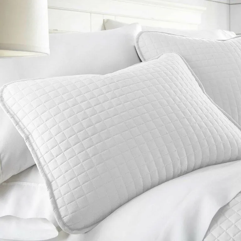 Full/Queen Lightweight White Ultra Soft 3-Piece Microfiber Quilt Set Photo 5