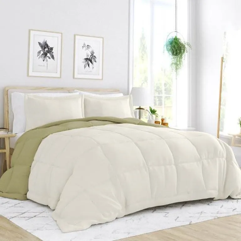 Full/Queen 3-Piece Microfiber Reversible Comforter Set Photo 2