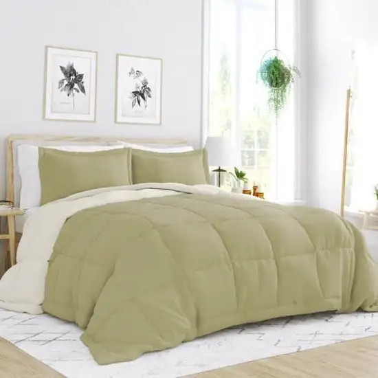 Full/Queen 3-Piece Microfiber Reversible Comforter Set in Sage Green/Cream Photo 1