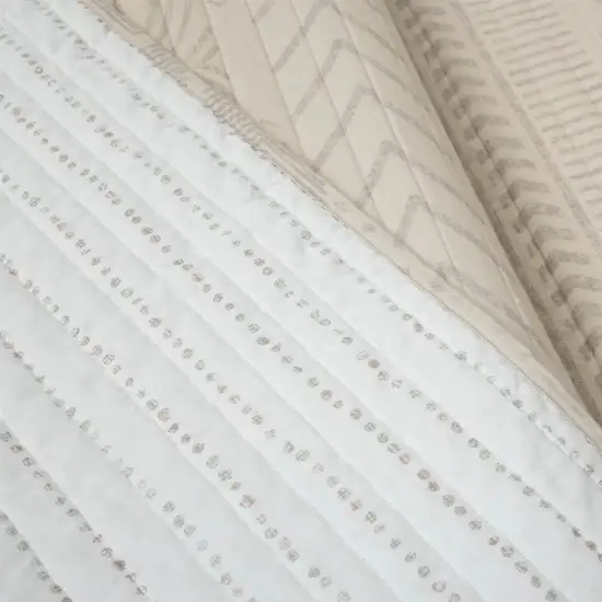 Full/Queen Scandinavian Chevron Beige Tan Reversible Cotton Quilt Set Photo 3