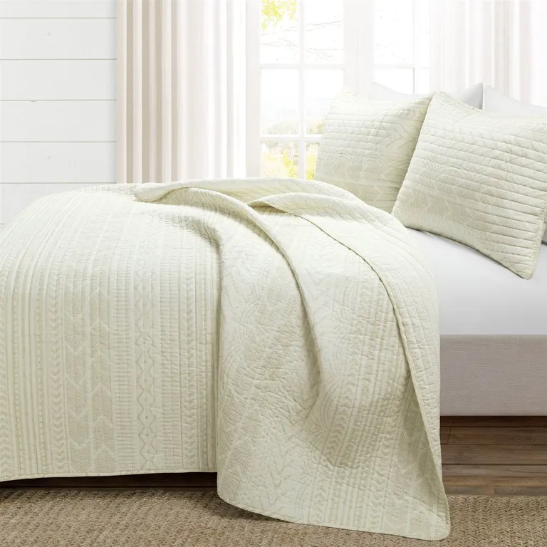 Full/Queen Scandinavian Chevron Ivory Beige Reversible Cotton Quilt Set Photo 2