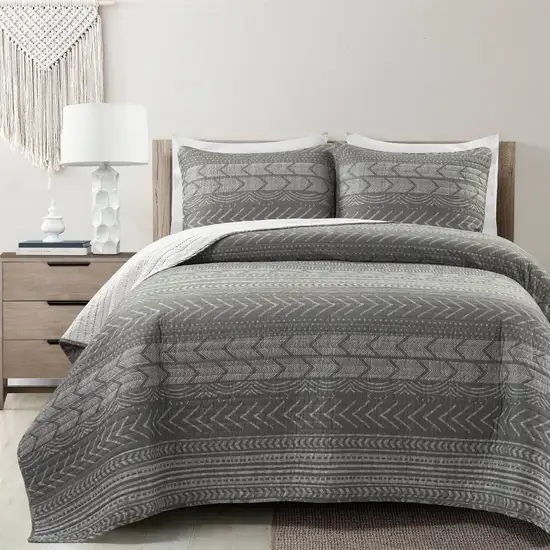 Full/Queen Scandinavian Dark Grey Chevron Reversible Cotton Quilt Set Photo 1