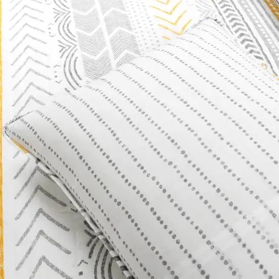 Full/Queen Scandinavian Grey/Yellow Reversible Cotton Quilt Set Photo 4