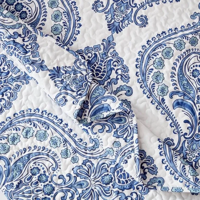 Full/Queen Size Soft Microfiber Reversible Blue/White Baroque Design Quilt Set Photo 3