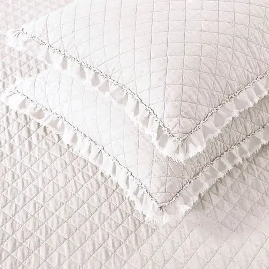 Full Queen White Farmhouse Microfiber Diamond Quilted Bedspread Set Frayed Edges Photo 3