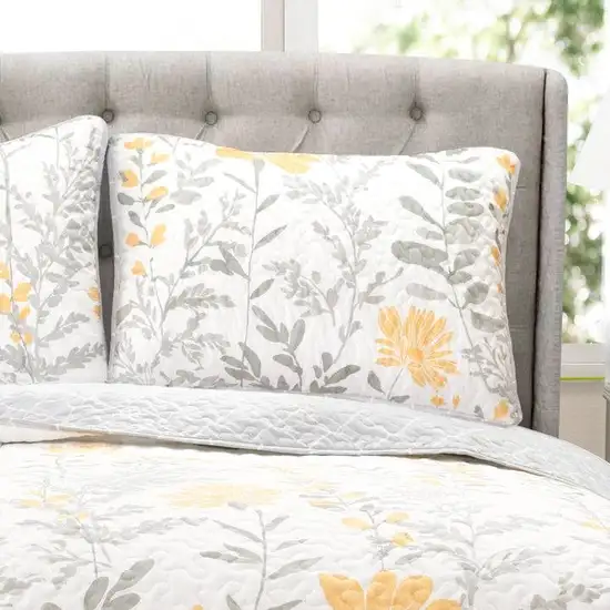 Full/Queen Yellow Grey Floral Light/Thin Quilt Set Photo 2