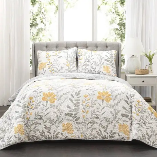 Full/Queen Yellow Grey Floral Light/Thin Quilt Set Photo 1