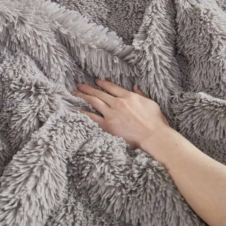 Reversible Soft Sherpa Faux Fur 3-Piece Comforter Set Photo 4