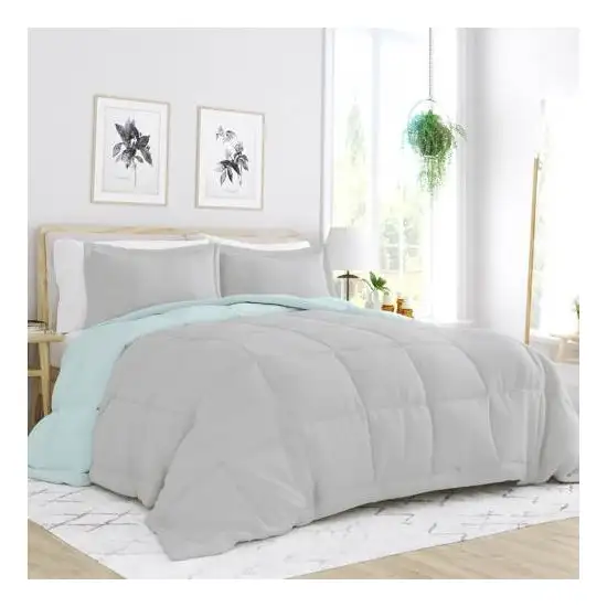 Full/Queen size 3-Piece Microfiber Reversible Comforter Set Aqua Blue and Grey Photo 2