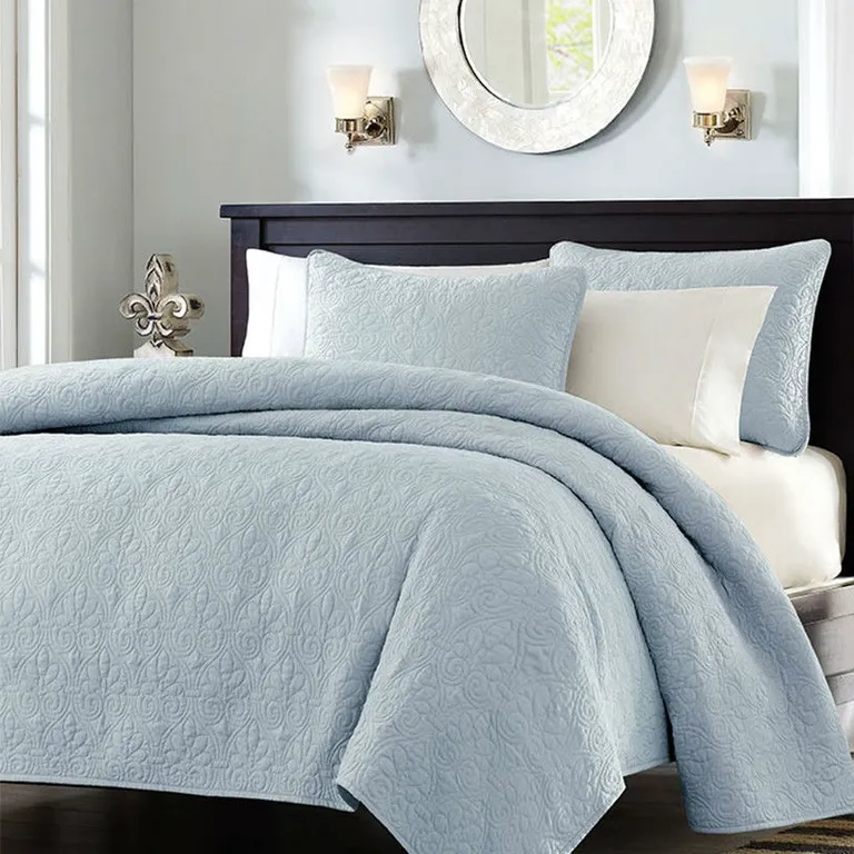 Full / Queen size Quilted Bedspread Coverlet with 2 Shams in Light Blue Photo 1