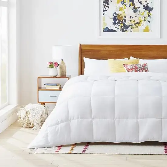 Full Size Cozy All Seasons Plush White Polyester Down Alternative Comforter Photo 2