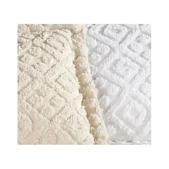 Full size Diamond Pattern Cotton Chenille Bedspread in White Photo 2