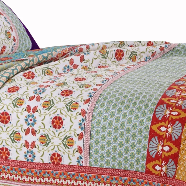 Geometric and Floral Print King Size Quilt Set with 2 Shams Photo 4