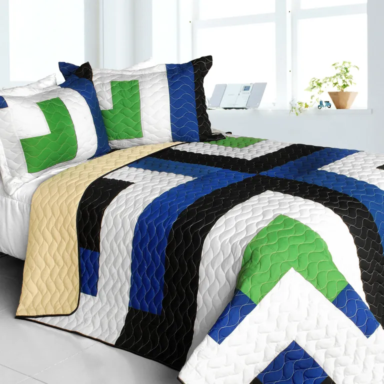 Glass Island - 3PC Vermicelli-Quilted Patchwork Quilt Set (Full/Queen Size) Photo 1